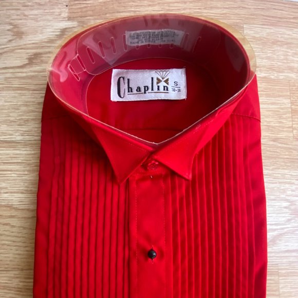 NEW Red Wing-Collar with Pleated Front Tuxedo Shirt  (Sizes S to 3XL) Valentine - Picture 3 of 9